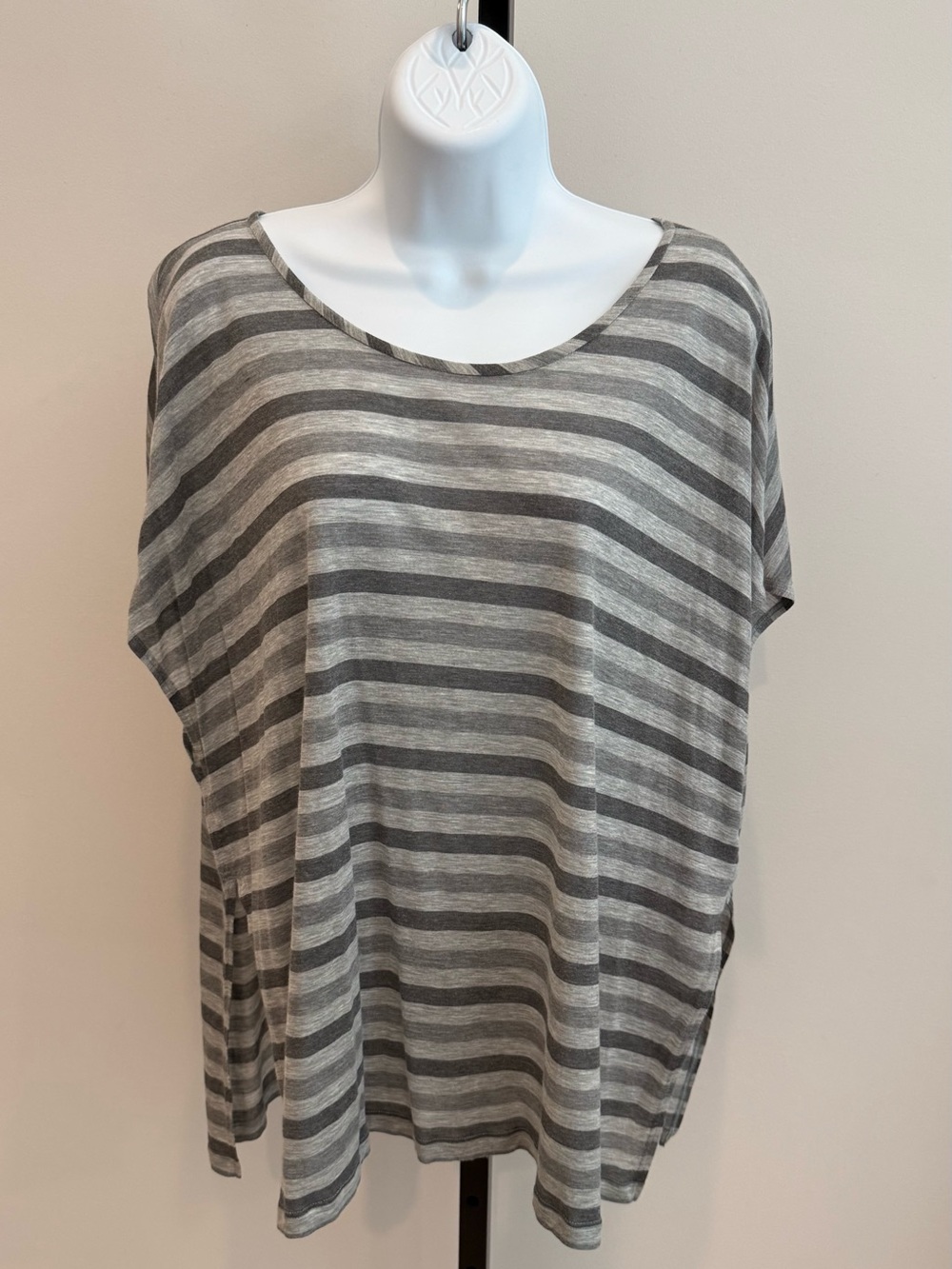 Eileen Fisher Gray Striped Casual Women's Box Top